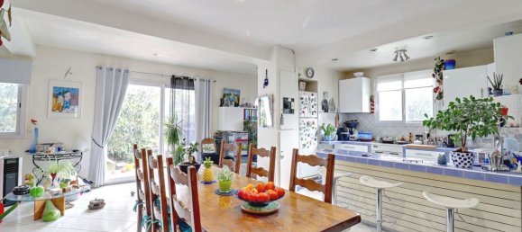 Casa de 5 dormitorios en Verneuil-sur-Seine, France No. 185642 13