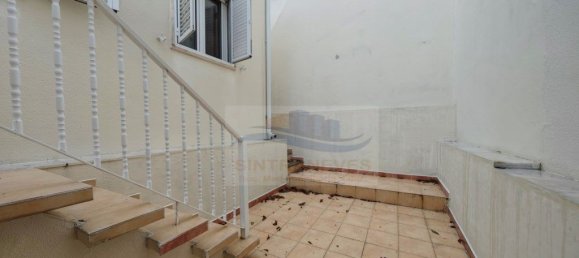 3 bedrooms House in Loures, Portugal No. 10129 9