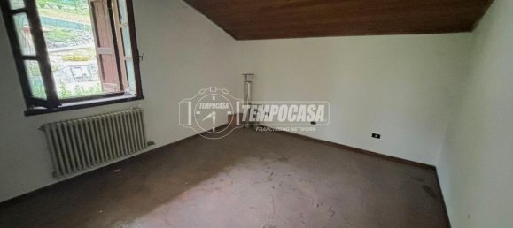 Apartamento de 4 divisões em Albino, Italy N.º 235705 10