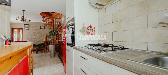 3 Schlafzimmer Haus in Magherno, Italy, Nr. 360882 11