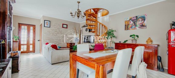 3 Schlafzimmer Haus in Magherno, Italy, Nr. 360882 7