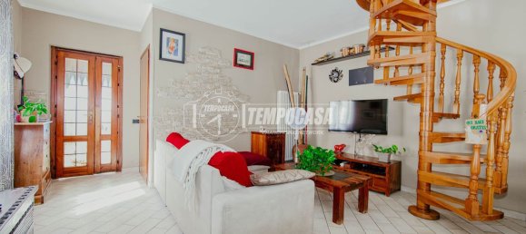 3 Schlafzimmer Haus in Magherno, Italy, Nr. 360882 9