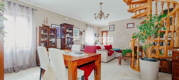 3 Schlafzimmer Haus in Magherno, Italy, Nr. 360882 6