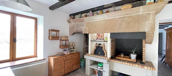 3 bedrooms House in Darney, France No. 155532 4