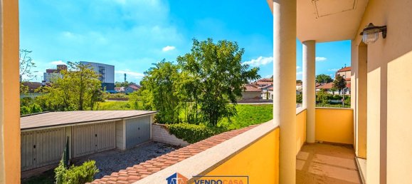 3 Schlafzimmer Villa in Casalgrasso, Italy, Nr. 343394 15