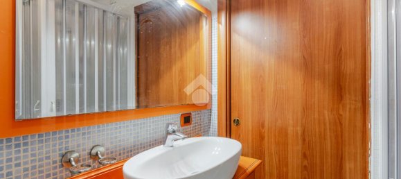 2-Zimmer Wohnung in Milan, Italy, Nr. 240648 10