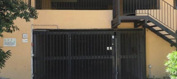 20m² Garage in Rome, Italy No. 327645 4