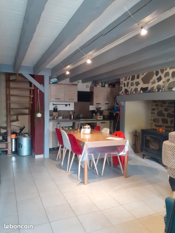 2 chambres Maison à Cantal, France No. 343776