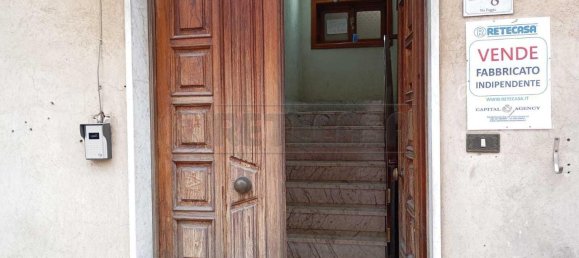 10 rooms House in Marcianise, Italy No. 36698 8