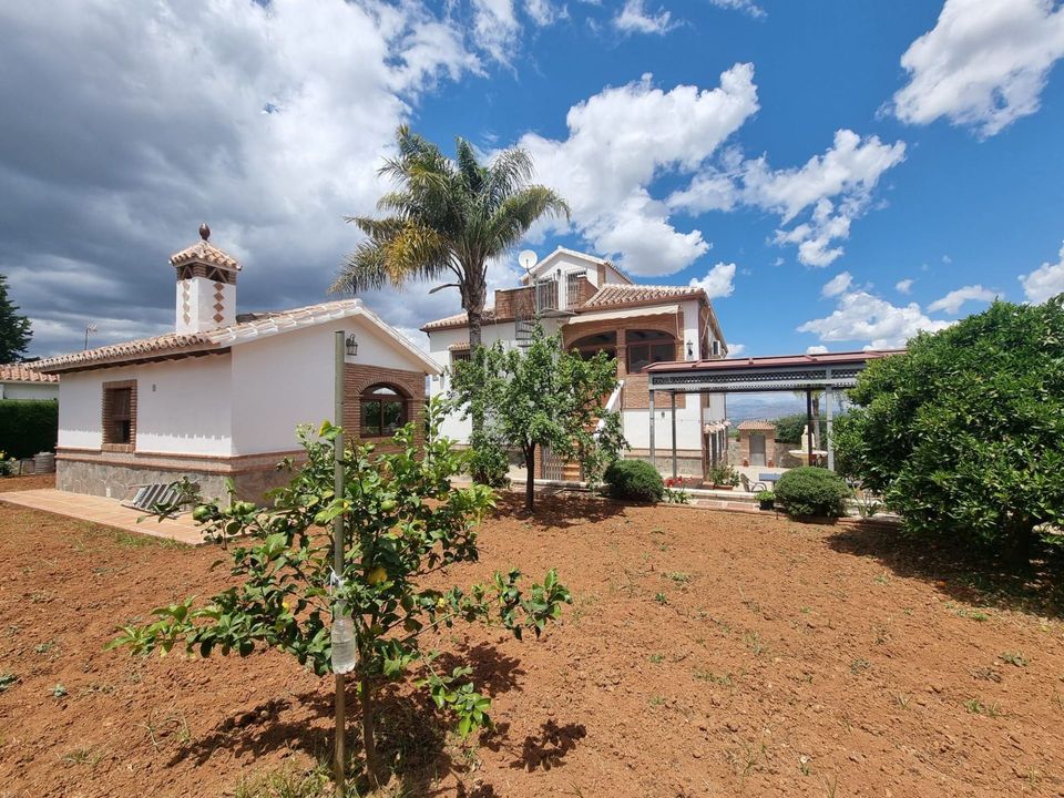 4 bedrooms Villa in Alhaurin el Grande, Spain No. 267647