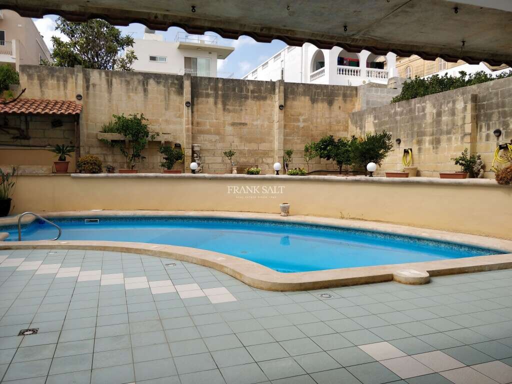 4 Schlafzimmer Villa in Attard, Malta, Nr. 6659