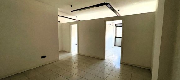 63m² Office in Marsciano, Italy No. 336690 5