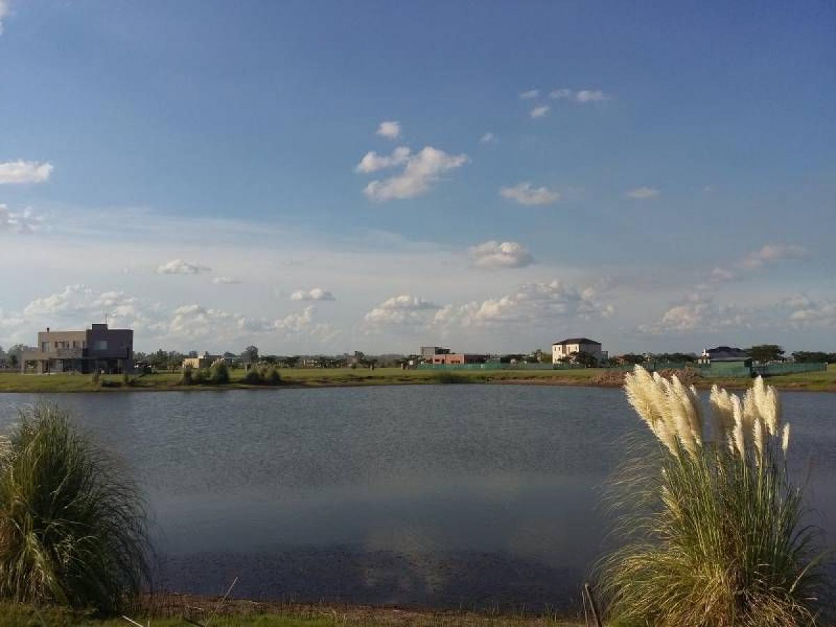 Terreno en Escobar, Argentina No. 116214