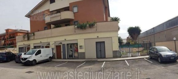 2 rooms Duplex in Rome, Italy No. 189920 5