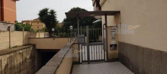 2 rooms Duplex in Rome, Italy No. 189920 8