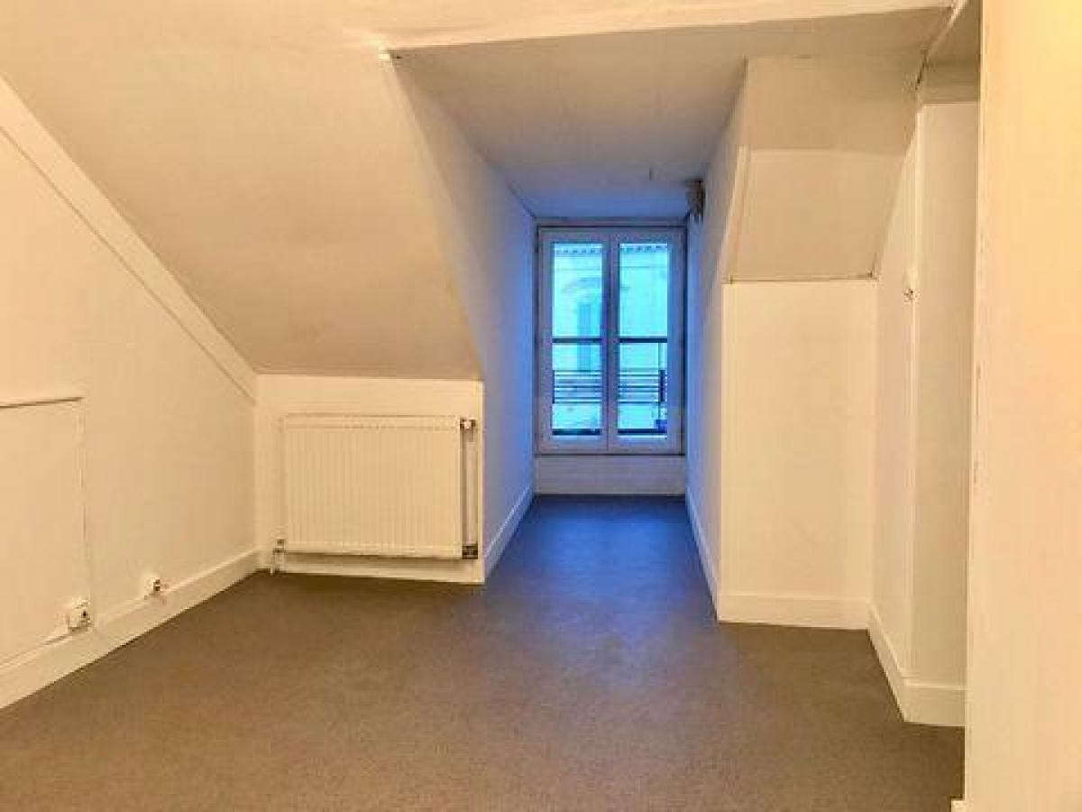 2 bedrooms Condo in Nevers, France No. 3519