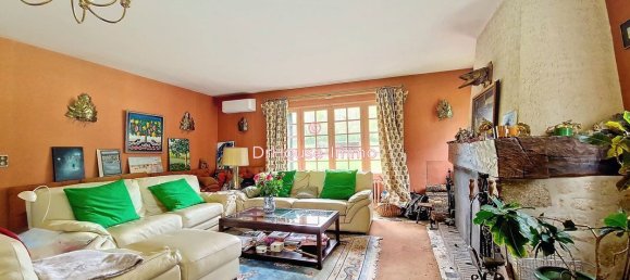 7 bedrooms Castles in Poigny-la-Foret, France No. 173458 2