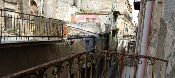 8 غرف نوم منزل في Favara, Italy رقم 271459 7