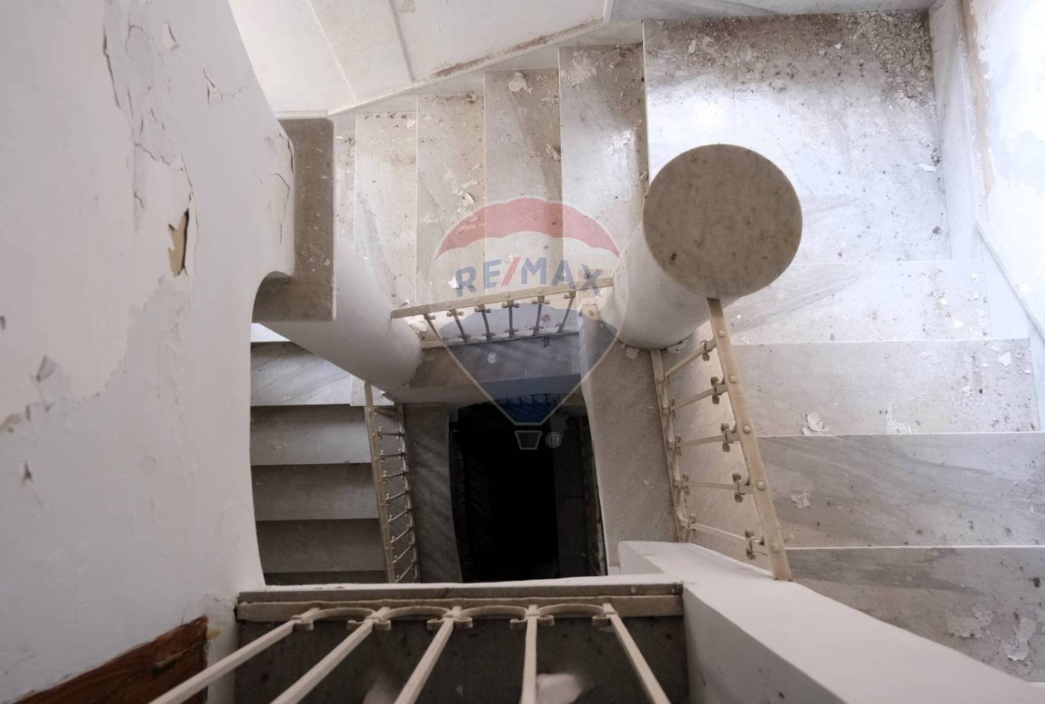 8 غرف نوم منزل في Favara, Italy رقم 271459