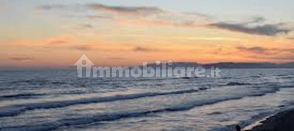 5 bedrooms Villa in Forte dei Marmi, Italy No. 189670 4