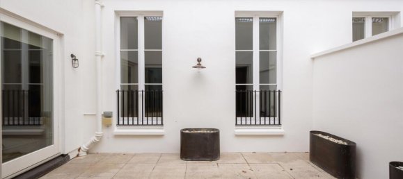 4 bedrooms Apartment in London, United Kingdom No. 7020 3