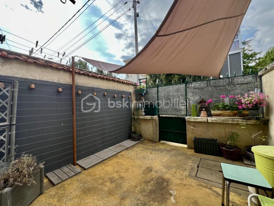 Casa de 3 dormitorios en Auxerre, France No. 341519