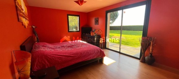 5 bedrooms House in Chartres, France No. 210791 8