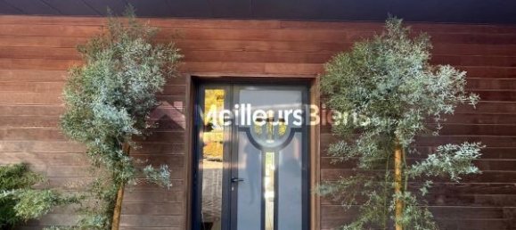 5 bedrooms House in Chartres, France No. 210791 13