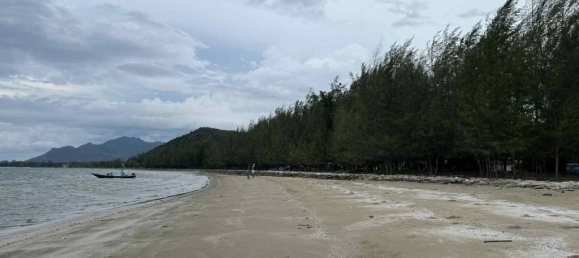  Land in Prachuap Khiri Khan, Thailand No. 63108 2