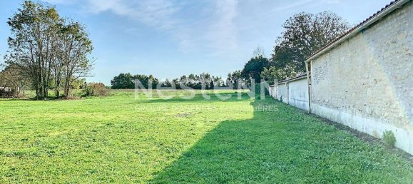 Земельный участок 1342м² в Сен-Этьенн-де-Брийюэ, Франция № 291538 5