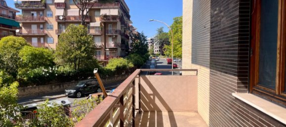 2 bedrooms Apartment in Rome, Italy No. 312760 10