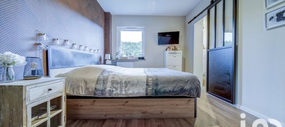 Casa de 4 dormitorios en Saint-Privat-la-Montagne, France No. 307558 13