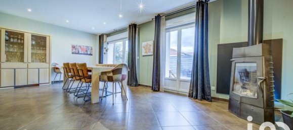 Casa de 4 dormitorios en Saint-Privat-la-Montagne, France No. 307558 2