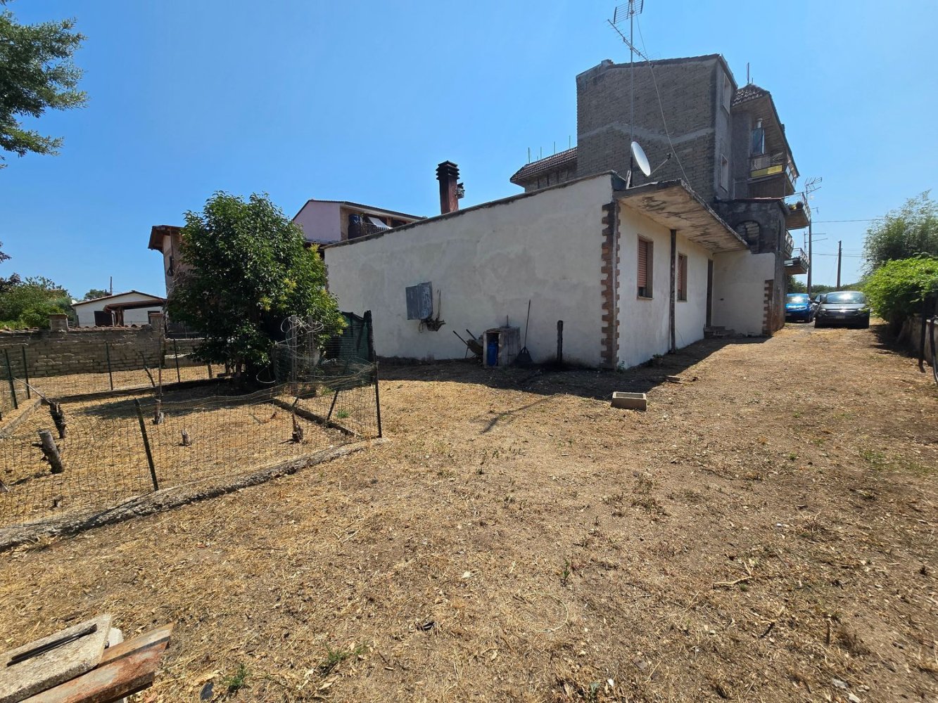 Casa de 4 dormitorios en San Cesareo, Italy No. 348261