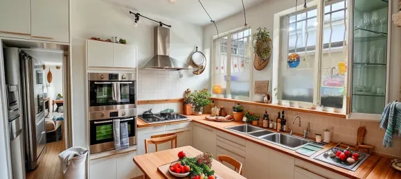 2 bedrooms Apartment in Paris, France No. 166390 2