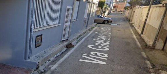 3 rooms Apartment in Bari, Italy No. 259842 2