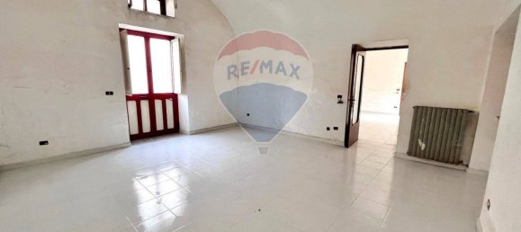 3 bedrooms Apartment in Santa Maria a Vico, Italy No. 377712 5