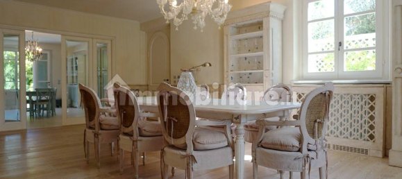 6 bedrooms Villa in Forte dei Marmi, Italy No. 325602 19