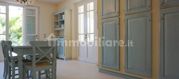 6 bedrooms Villa in Forte dei Marmi, Italy No. 325602 22