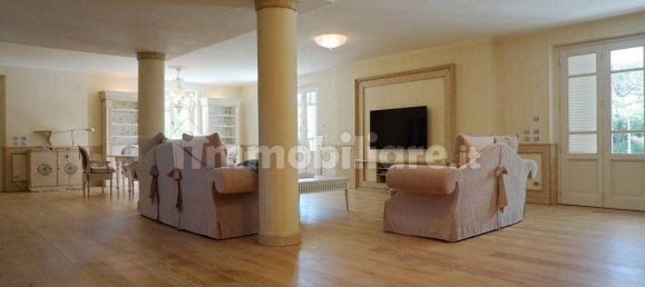 6 bedrooms Villa in Forte dei Marmi, Italy No. 325602 20