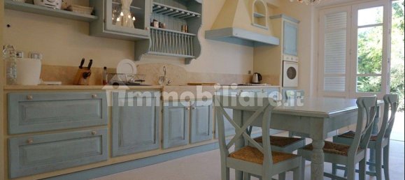 6 bedrooms Villa in Forte dei Marmi, Italy No. 325602 10