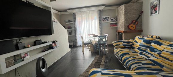 3 bedrooms Townhouse in Sant Marti de Tous, Spain No. 175128 9