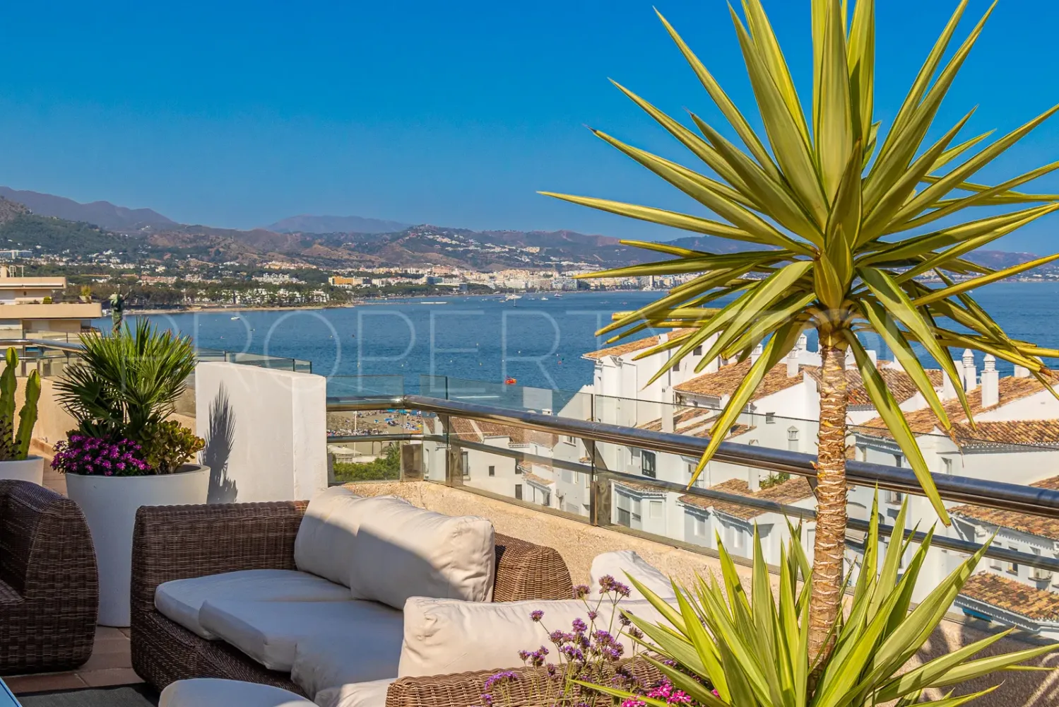 3 bedrooms Penthouse in Marbella, Spain No. 137951