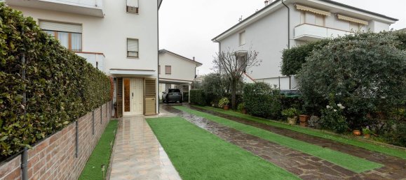 Дуплекс с 5 комнатами в Кашана Терме Лари, Италия № 144660 21