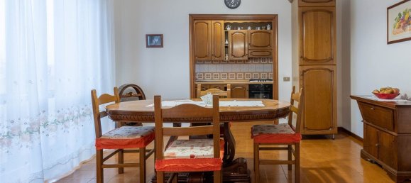 Дуплекс с 5 комнатами в Кашана Терме Лари, Италия № 144660 3