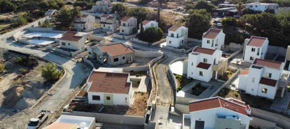 2 bedrooms Villa in Parekklisia, Cyprus No. 12086 3