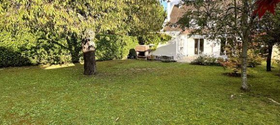 4 غرف نوم منزل في Le Mesnil-le-Roi, France رقم 171561 18