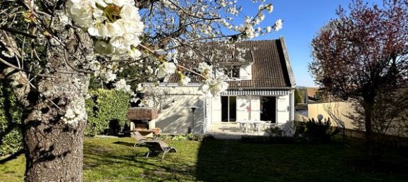 4 غرف نوم منزل في Le Mesnil-le-Roi, France رقم 171561 2