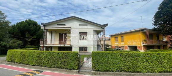 2 bedrooms Villa in Calco, Italy No. 288149 6