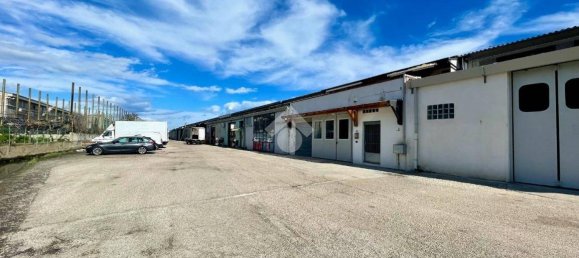 200m² Warehouse in Silvi, Italy No. 151392 3